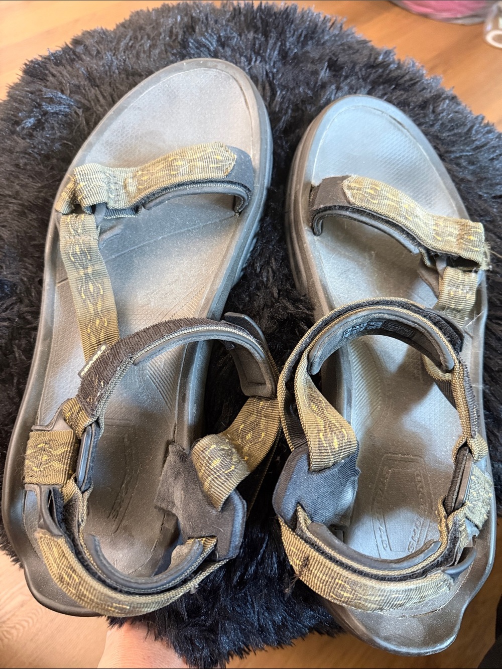 MENS sz 15 TEVA Outdoor Sport Sandals in Olive Green